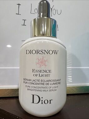 BRAND NEW Christian Dior Diorsnow Essence of Light Brightening Serum~$173